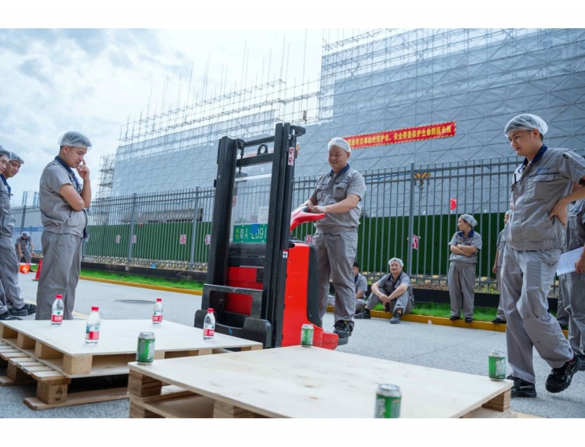 叉车比武 (1).jpg