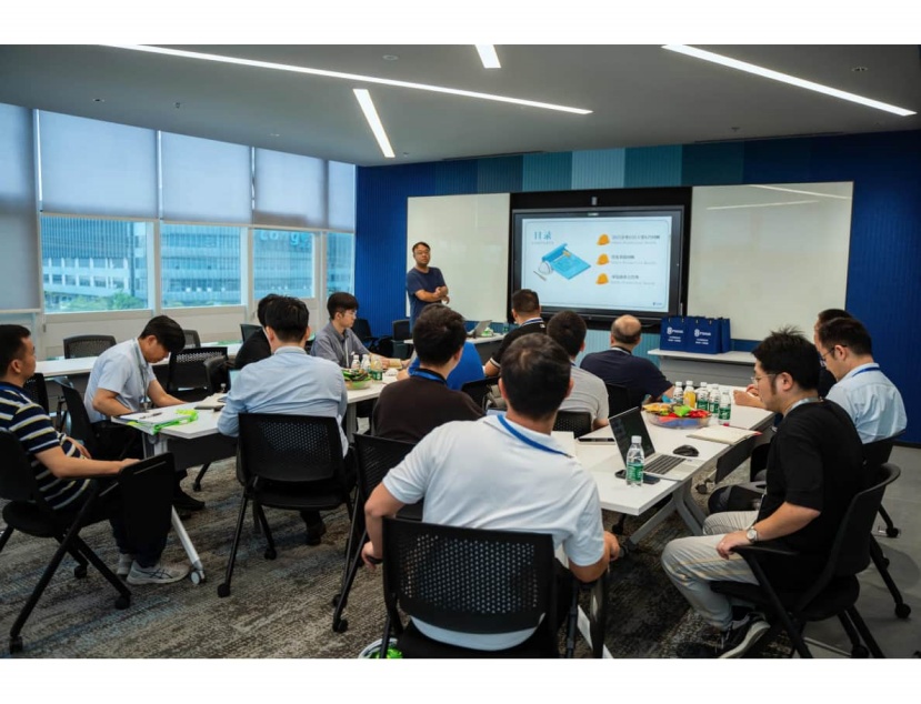 供应商分享会 (1).jpg